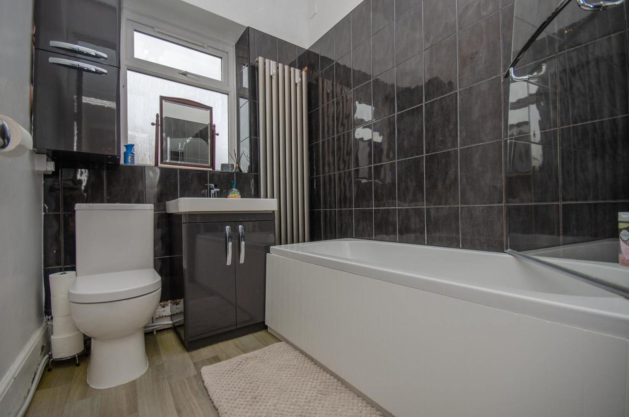 Stylish 91Sqm Victoria 2 Bedroom Apartment Bristol Exterior foto