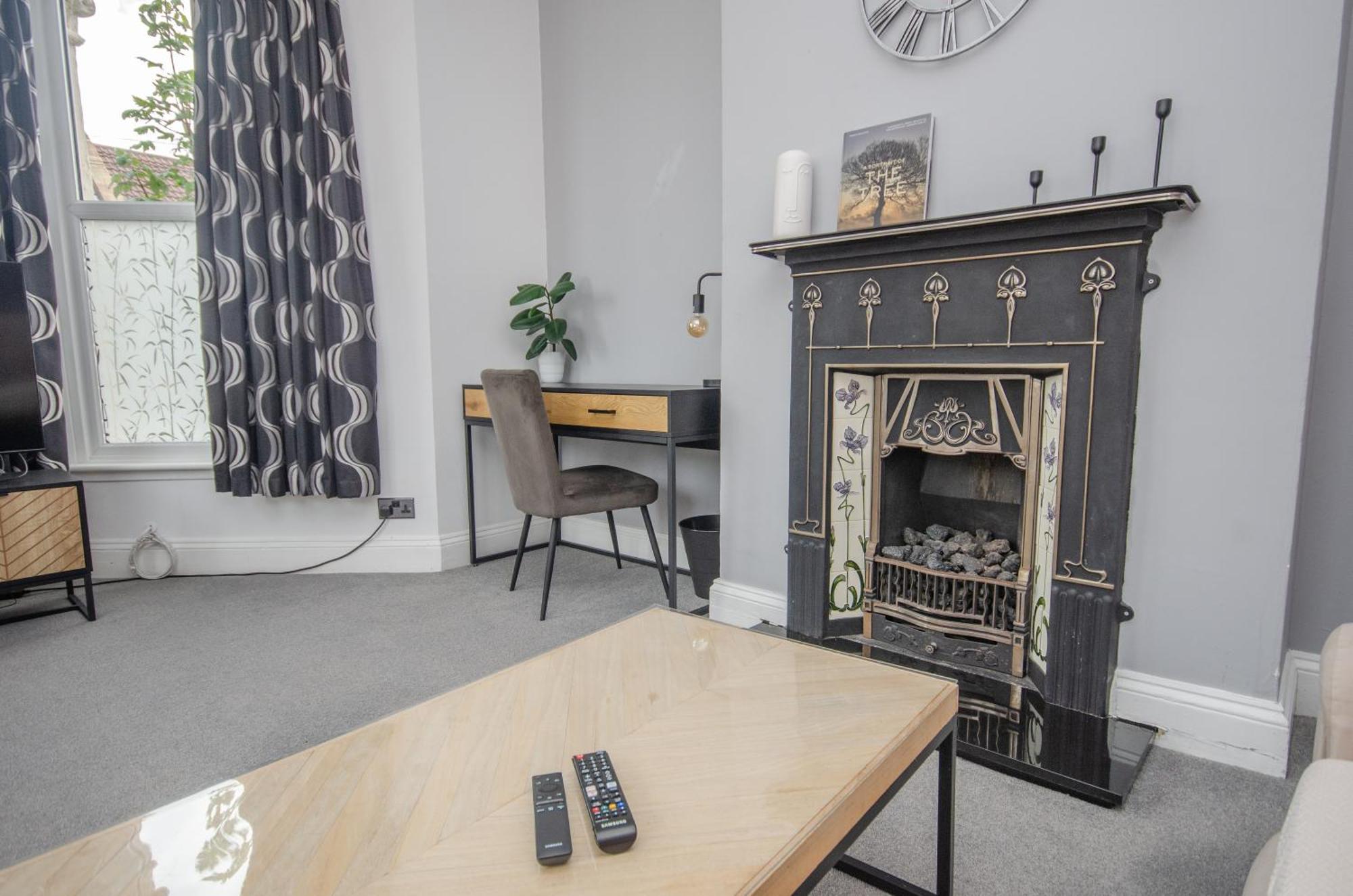 Stylish 91Sqm Victoria 2 Bedroom Apartment Bristol Exterior foto