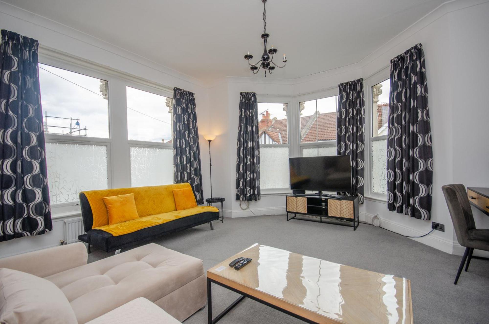 Stylish 91Sqm Victoria 2 Bedroom Apartment Bristol Exterior foto